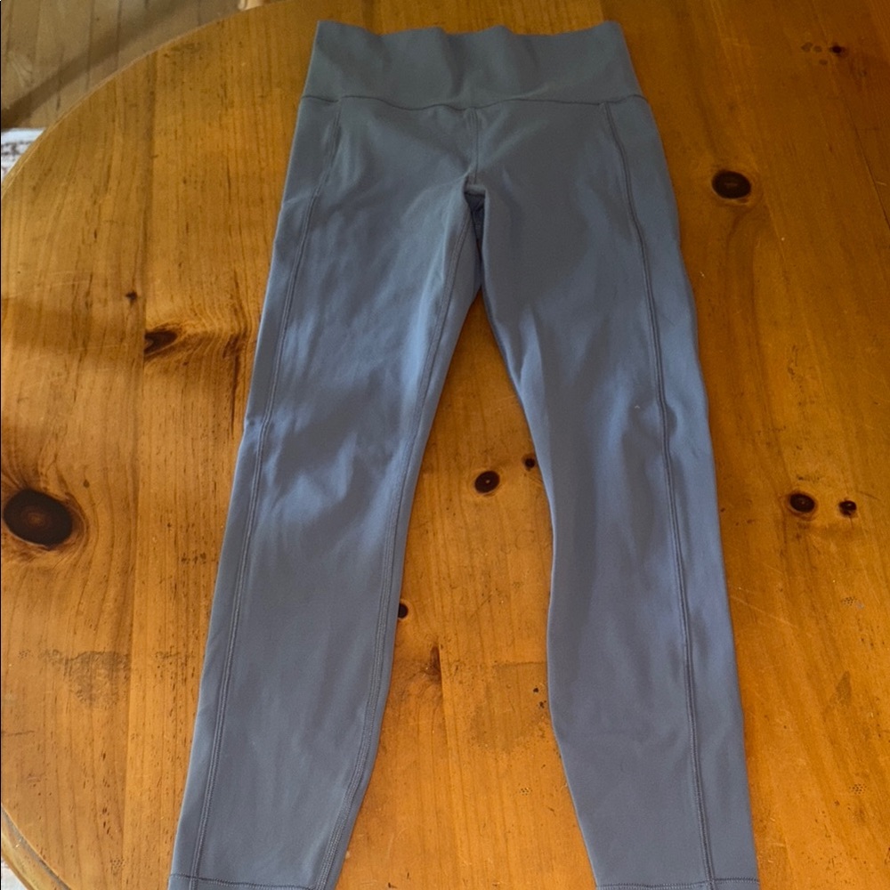 Vuori women’s leggings with pockets on the side